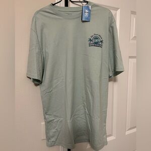 IZOD Brewpub shirt NWT
Graphic t shirt 

Open to offers